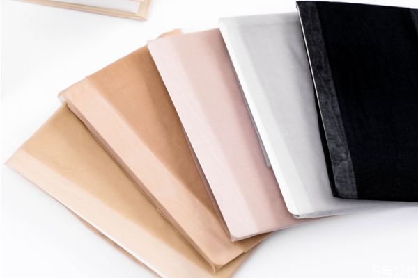 裤袜怎么分清正反面,袜子正反面怎么分