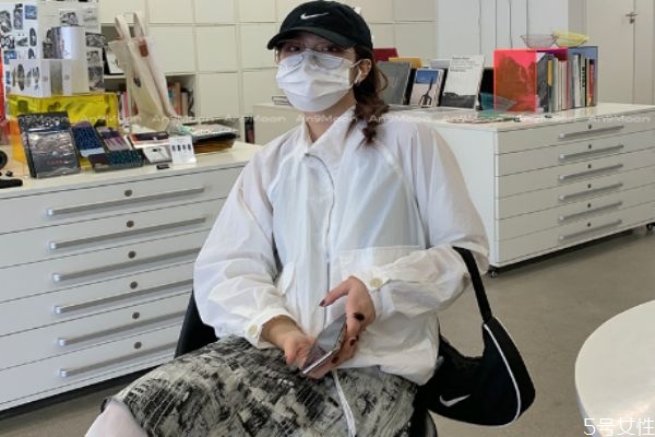 怎么测试防晒衣有没有用,怎样测试防晒霜有没有防晒效果 怎么测试防晒衣有没有用,怎样测试防晒霜有没有防晒效果