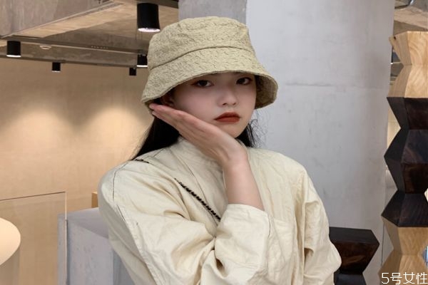 新买的帽子有味道怎么去除,新买的皮帽子有味道怎么去除