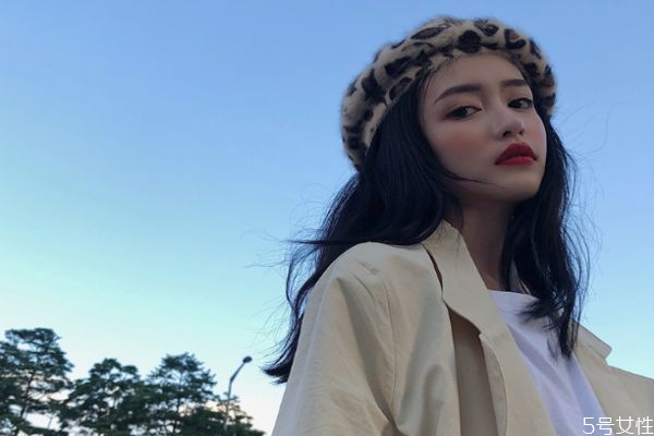 软塌的帽子怎么撑起来视频,软塌的帽子怎么撑起来 软塌的帽子怎么撑起来视频,软塌的帽子怎么撑起来