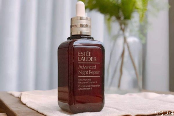 雪花秀水乳配小棕瓶,雅诗兰黛小棕瓶加雪花秀水乳