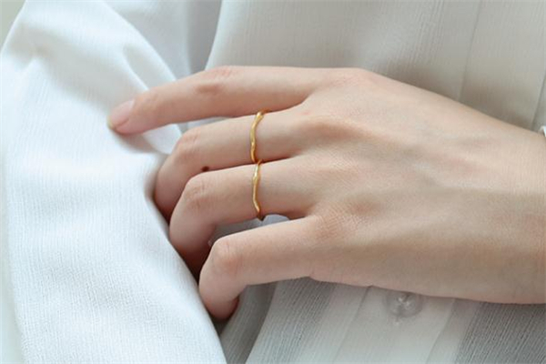 H是什么牌子的戒指