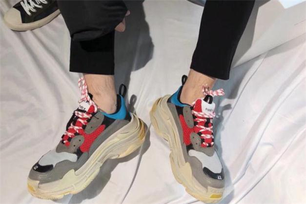 老爹鞋适合腿粗的人吗,老爹鞋适合腿粗的人穿吗