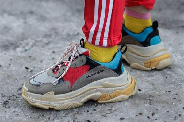 老爹鞋适合什么样的人穿,老爹鞋适合什么人穿男 老爹鞋适合什么样的人穿,老爹鞋适合什么人穿男