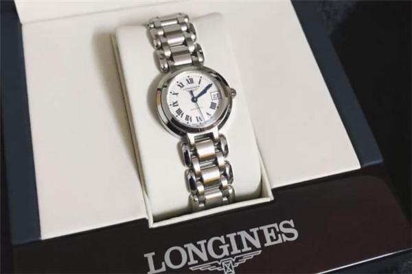 依波路手表和浪琴手表哪个好,浪琴和依波路哪个档次高