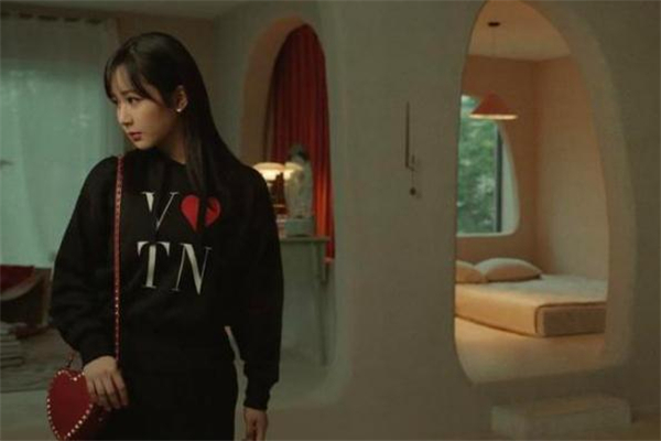 华伦天奴2020高定礼服,华伦天奴2020秋冬女装