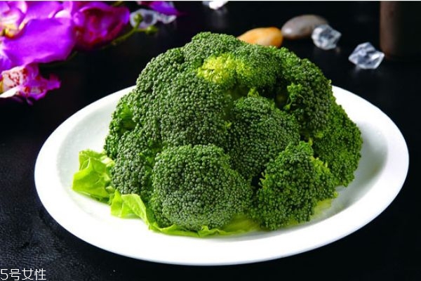 挑选西兰花的方法,挑选西兰花的简单方法