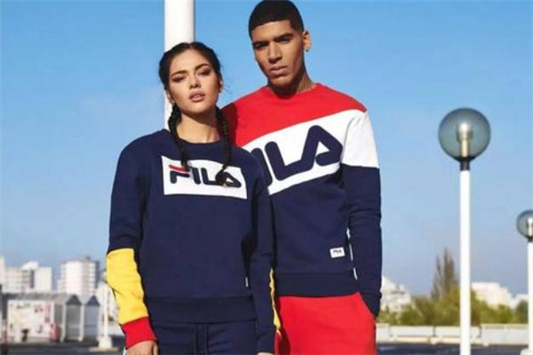 斐乐适合多大年纪人穿,斐乐适合学生穿吗