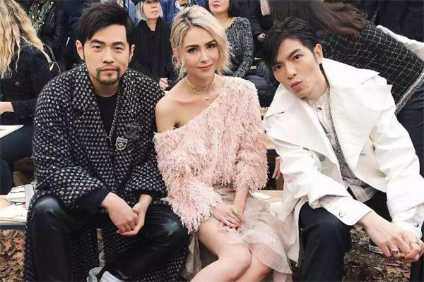 香奈儿有男鞋吗,香奈儿皮鞋男