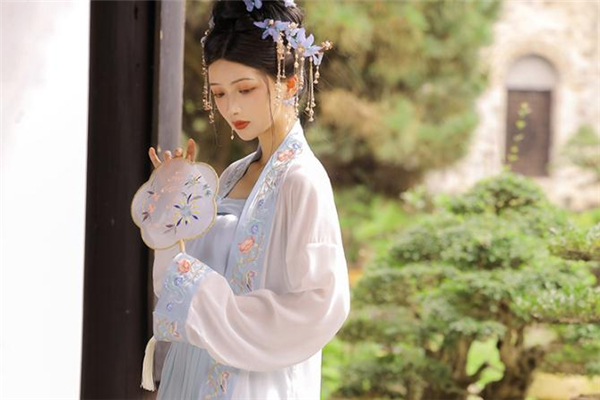 汉服为什么那么贵有上万的,汉服为什么这么贵