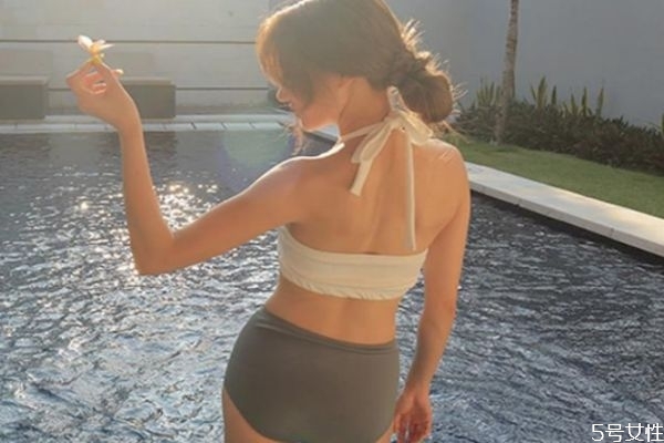 女性穿泳衣要注意什么,女生买泳衣要注意什么