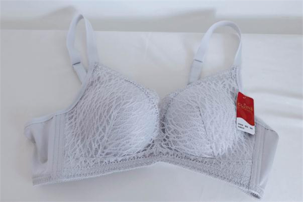 什么文胸聚拢效果好,聚拢文胸对胸部好吗