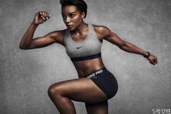 减肥要穿运动内衣吗,减肥运动要不要穿内衣