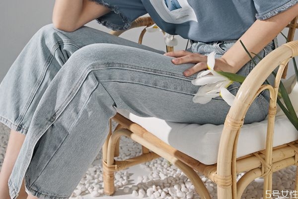 牛仔裤肥了怎么缝瘦,牛仔裤裤腰肥了怎么缝瘦