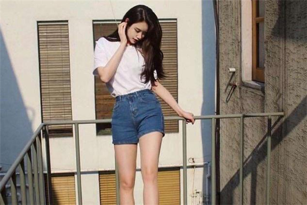 草莓型身材适合什么袖子的衣服?,草莓型身材适合选择什么袖子的衣服