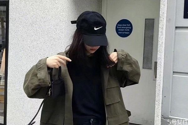 棒球帽什么颜色好看男,棒球帽什么颜色好看? 棒球帽什么颜色好看男,棒球帽什么颜色好看?