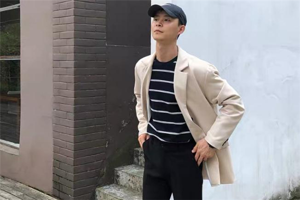 西装搭配棒球帽,西装搭配棒球帽女 西装搭配棒球帽,西装搭配棒球帽女