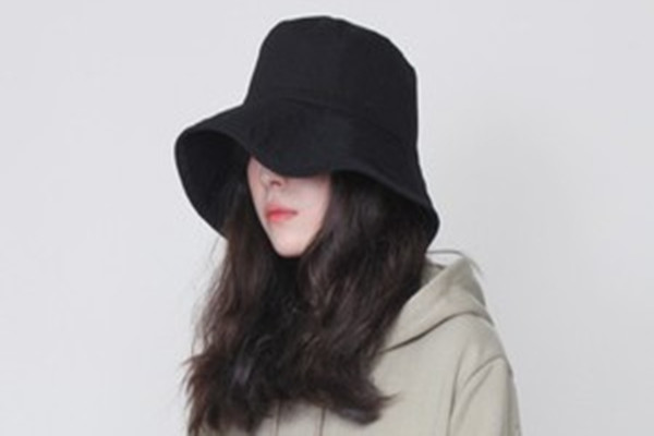 戴渔夫帽怎样扎头发,戴渔夫帽子怎么扎长头发 戴渔夫帽怎样扎头发,戴渔夫帽子怎么扎长头发