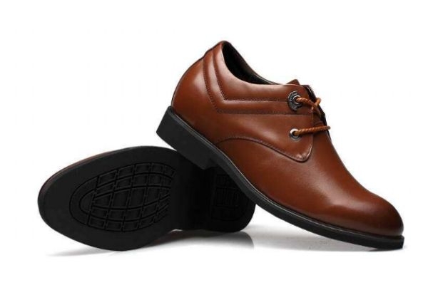 怎样保养皮鞋,新皮鞋的保养方法