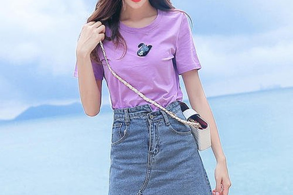 紫色衣服会显老吗,紫色衣服穿着显老吗