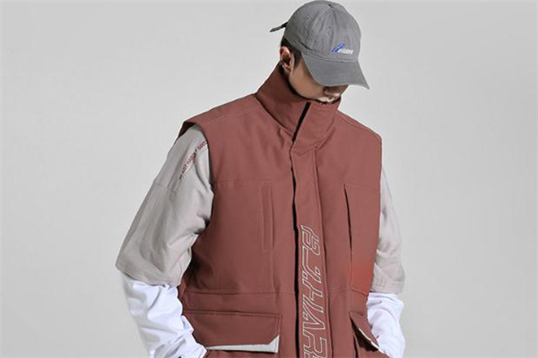 工作服棉马甲,银灰色棉马甲搭配图片