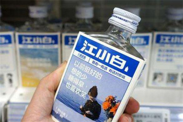 江小白兑雪碧后劲大吗?,江小白加雪碧后劲大吗 江小白兑雪碧后劲大吗?,江小白加雪碧后劲大吗