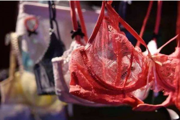 内衣往上跑的原因,内衣往上跑是什么原因