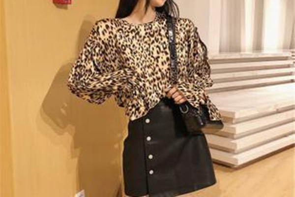 豹纹衣服怎么搭配,豹纹衣服搭配图片大全