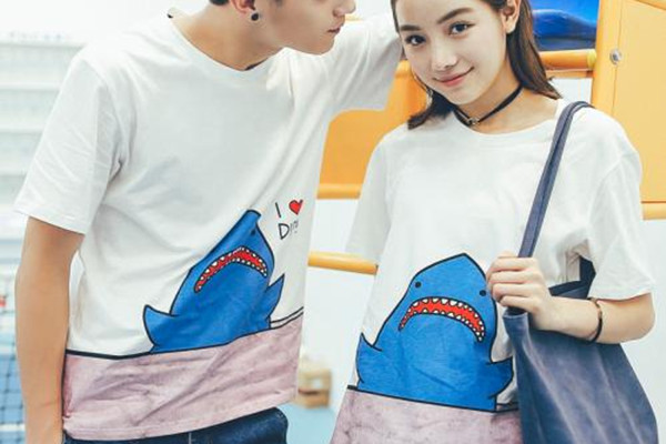 情侣装品牌推荐,情侣装品牌推荐 知乎