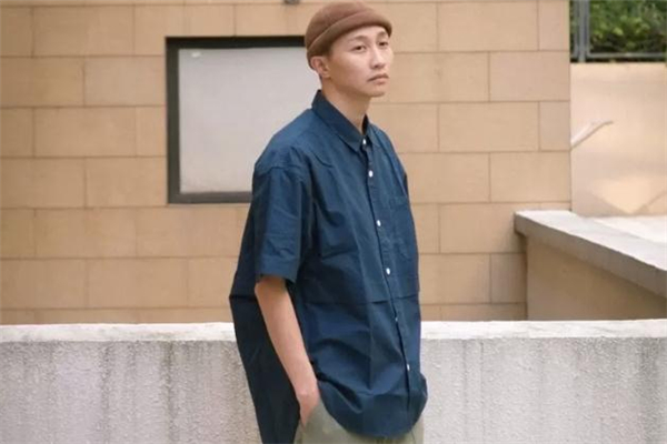 帽衫配衬衫,瓜皮帽穿搭