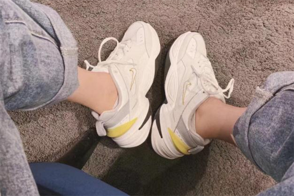 耐克m2k穿搭,耐克m2k哪个颜色最百搭