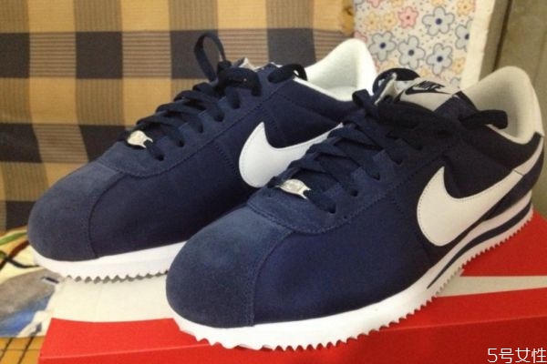 正品阿甘鞋如何判断,阿甘鞋真假对比