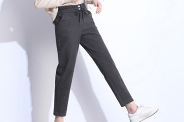 哈伦裤的穿搭,哈伦裤怎么搭配好看 哈伦裤的穿搭,哈伦裤怎么搭配好看