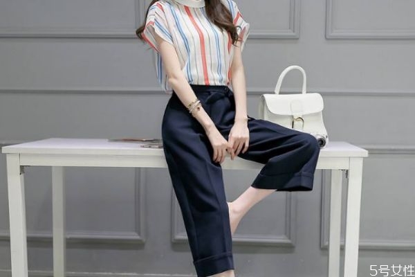 阔腿裤的穿搭方法,阔腿裤怎么搭衣服