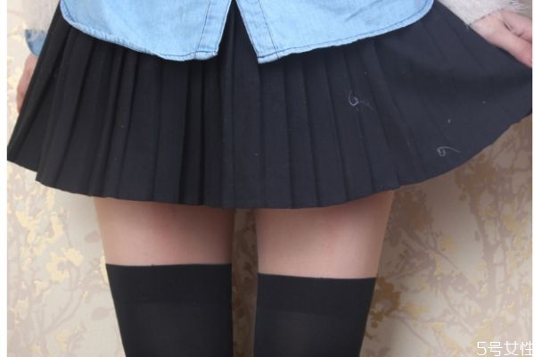 打底袜怎么区分前后,丝袜前后怎么分