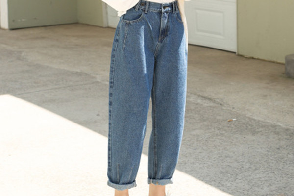 老爹裤怎么搭配好看,老爹裤显瘦吗