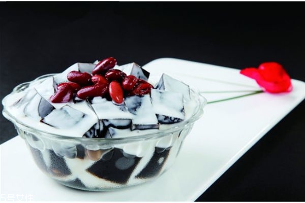 龟苓膏粉和水的比例是多少,龟苓膏粉和水的比例多少最佳