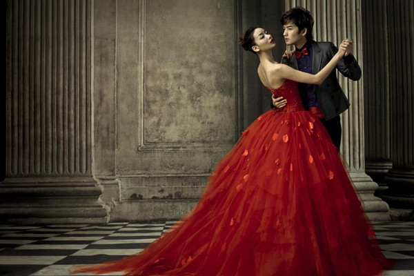 手臂粗选什么样的婚纱,手臂粗适合什么样的婚纱