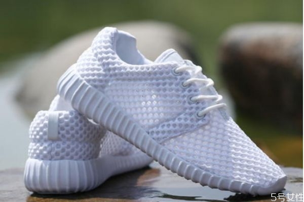 网面白鞋怎么清洗干净,白鞋网面怎么洗才能洗白