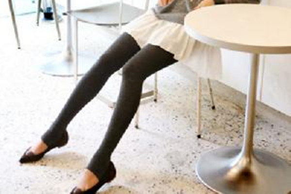 肤色黑穿什么颜色打底衫,皮肤黑打底衫穿什么颜色最好 肤色黑穿什么颜色打底衫,皮肤黑打底衫穿什么颜色最好