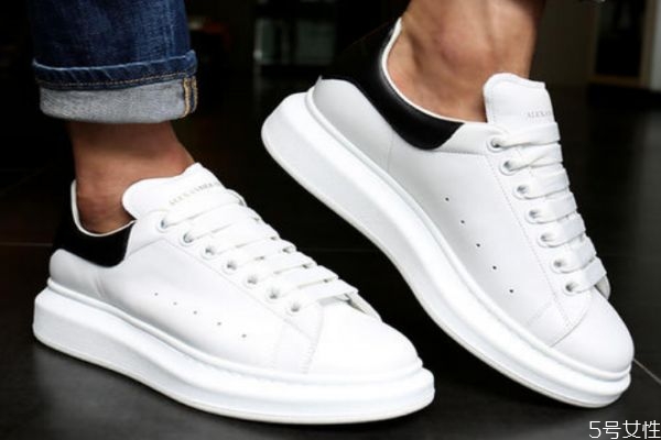 小白鞋穿搭,小白鞋应该怎么搭配