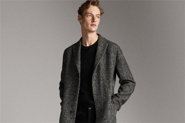 灰色大衣的搭配,灰色大衣穿搭