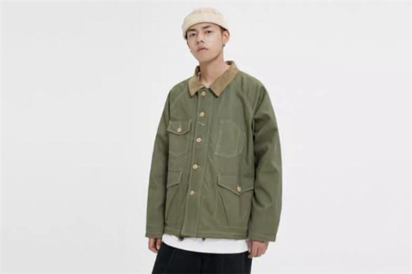 军绿色外套好看吗,军绿色外套图片