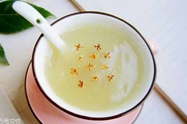 藕粉的作用和功效,藕粉的作用和功效对女人有什么好处