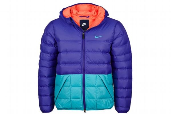 白鹅绒和白鸭绒哪种好羽绒服,鸭绒和鹅绒哪个更好