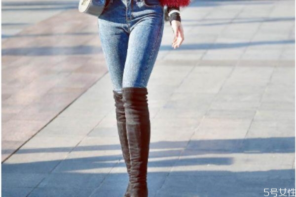 过膝靴配什么衣服好看,过膝靴子搭配什么衣服好看图片 过膝靴配什么衣服好看,过膝靴子搭配什么衣服好看图片