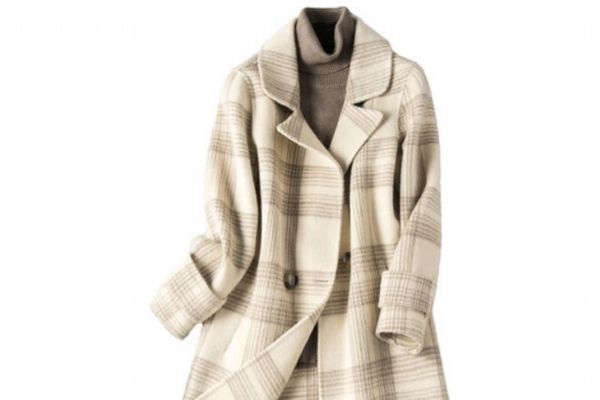 格子双面呢怎样搭配,黑白格子搭配什么颜色好 格子双面呢怎样搭配,黑白格子搭配什么颜色好