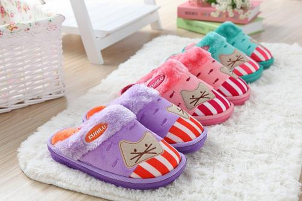 拖鞋鞋底什么材料的好,拖鞋底什么材料的好