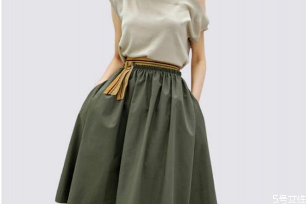 小香风外套什么材质,小香风面料特性 小香风外套什么材质,小香风面料特性