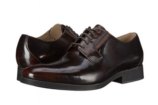 clarks是几线品牌,clanks什么品牌